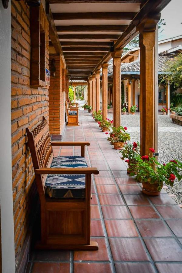 Uzhupud Garden Hotel & Lodge Paute Ngoại thất bức ảnh
