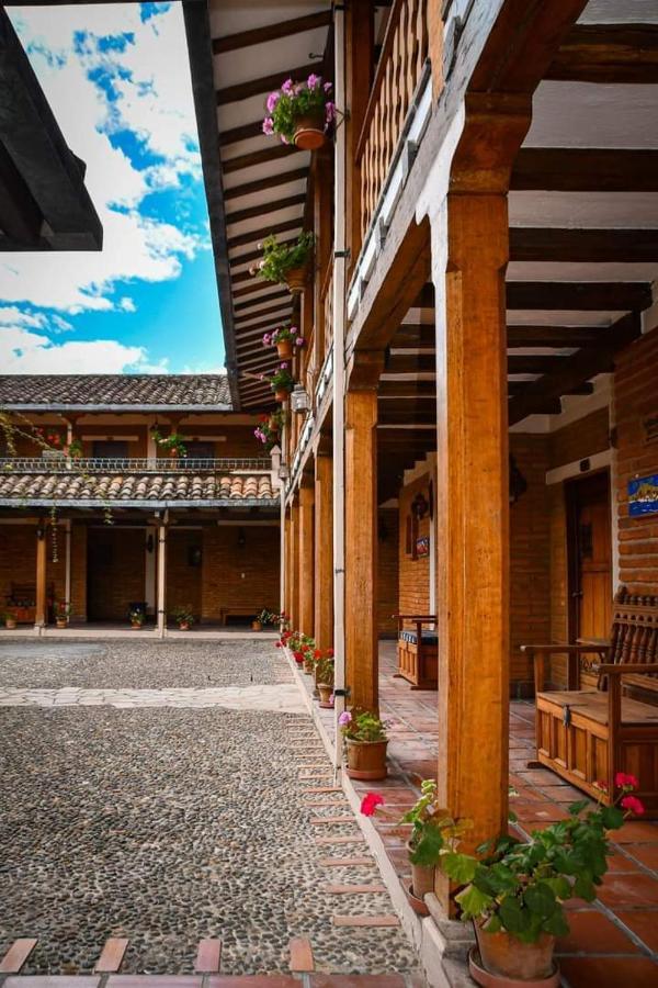Uzhupud Garden Hotel & Lodge Paute Ngoại thất bức ảnh