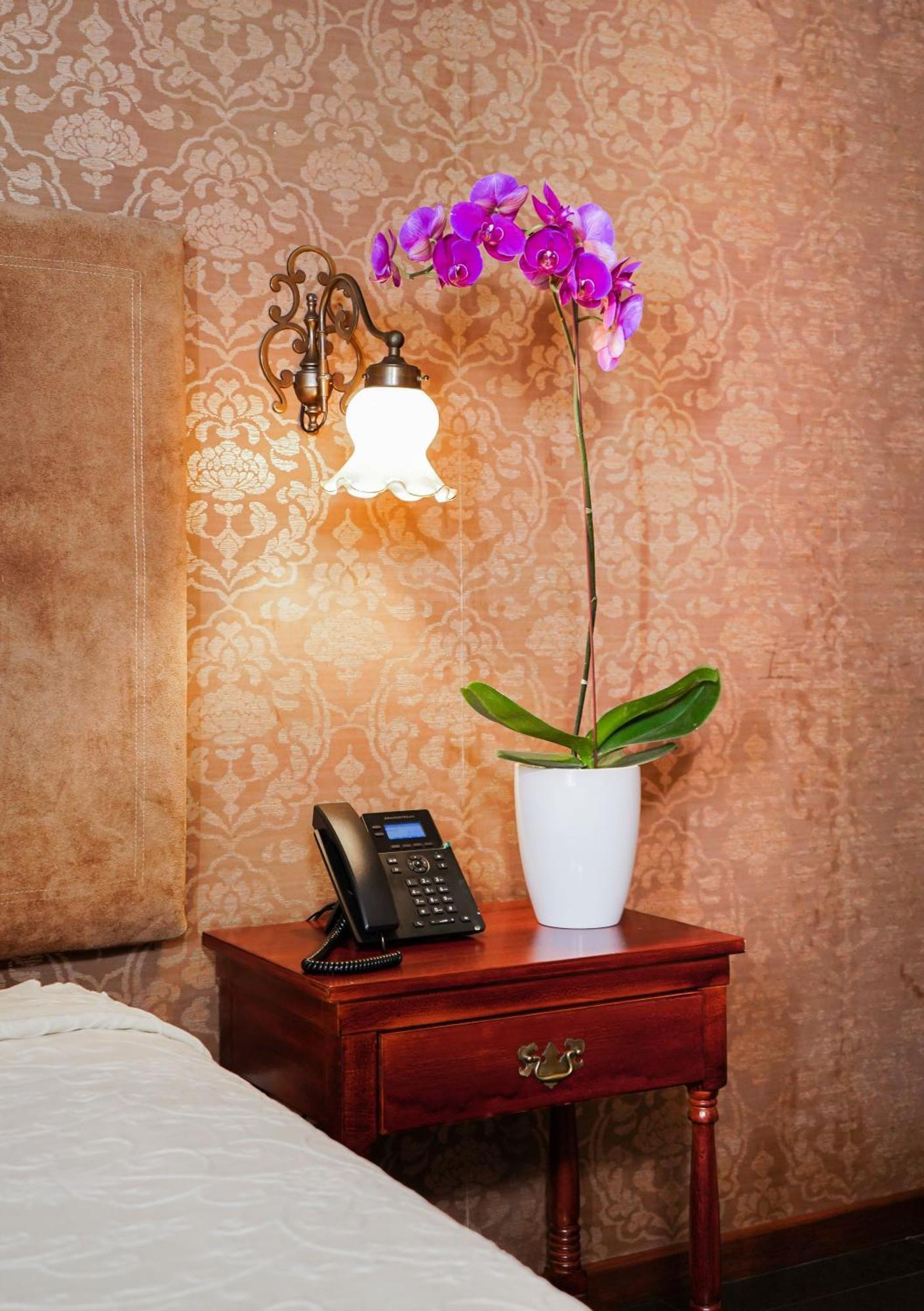 Uzhupud Garden Hotel & Lodge Paute Ngoại thất bức ảnh